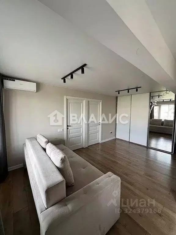 2-к кв. Бурятия, Улан-Удэ ул. Тулаева, 138 (44.9 м) - Фото 1