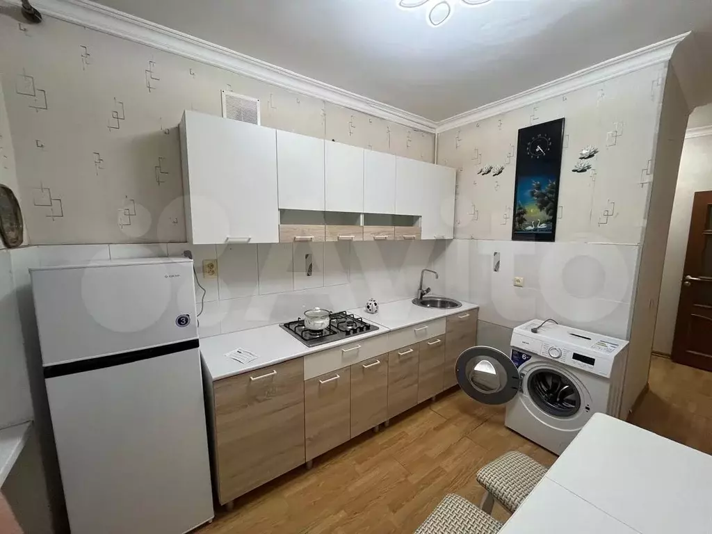 1-к. квартира, 40 м, 2/3 эт. - Фото 1