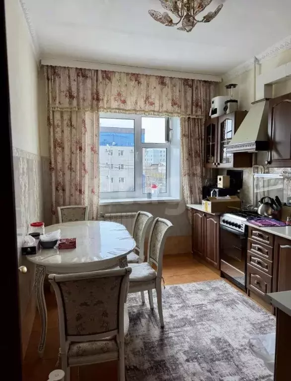 2-к кв. Саха (Якутия), Якутск ул. Кальвица, 2/3 (60.9 м) - Фото 1