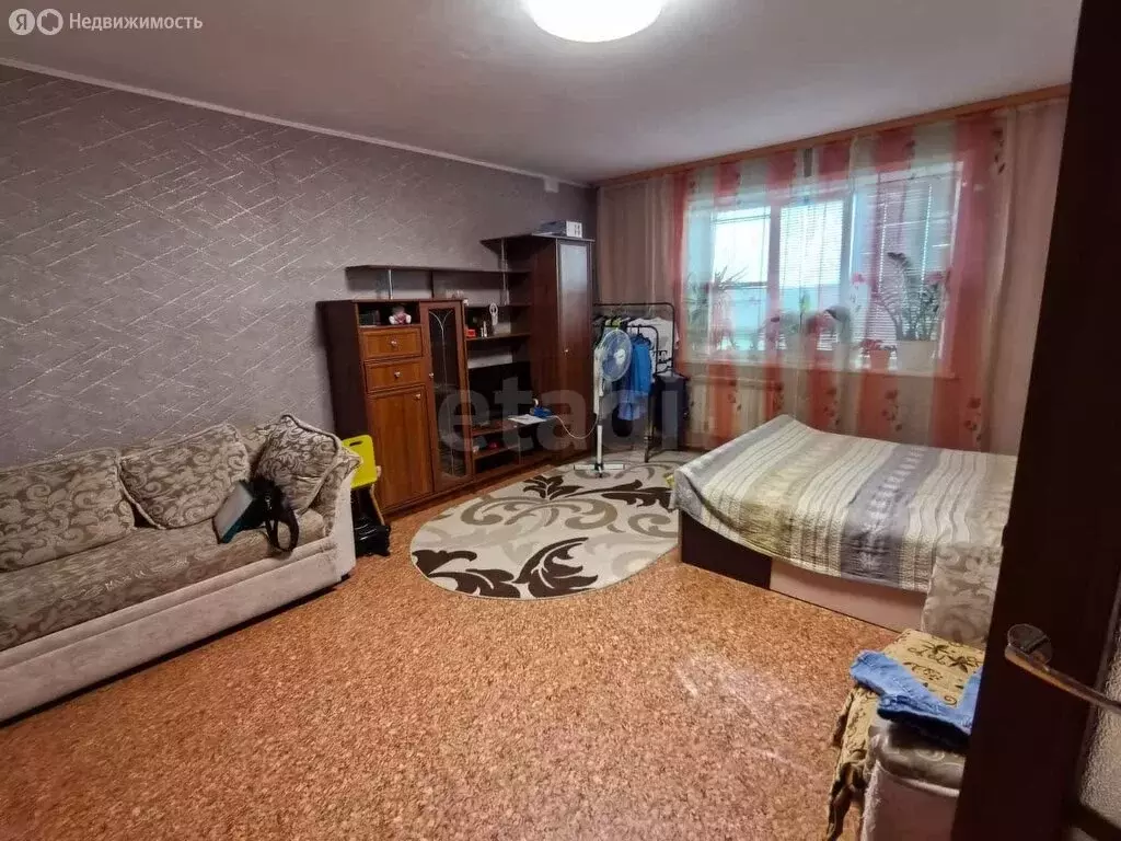 2-комнатная квартира: Прокопьевск, улица Есенина, 100 (57 м) - Фото 1