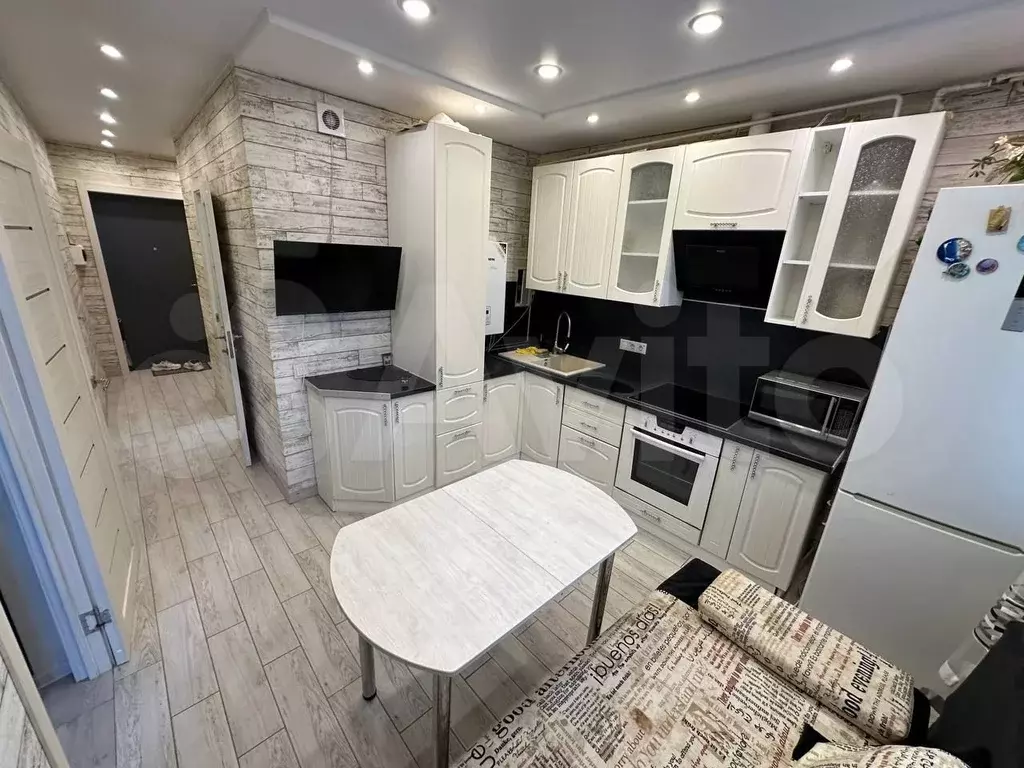 2-к. квартира, 45 м, 2/6 эт. - Фото 0