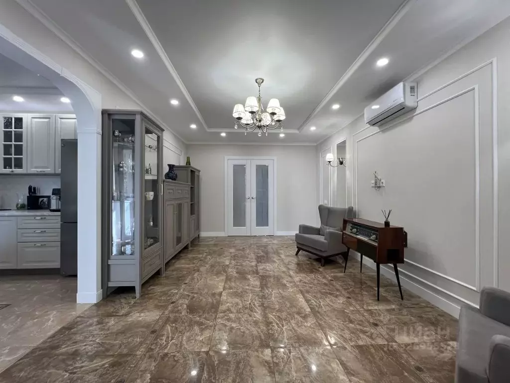 4-к кв. Московская область, Люберцы Смирновская ул., 6 (128.0 м) - Фото 0