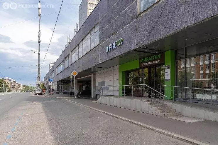 Помещение свободного назначения (1100 м) - Фото 1