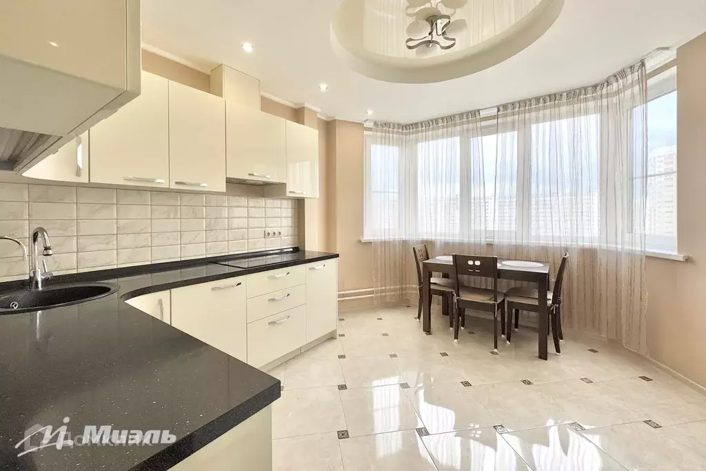 Продаётся 2-к квартира, 60 м - Фото 0