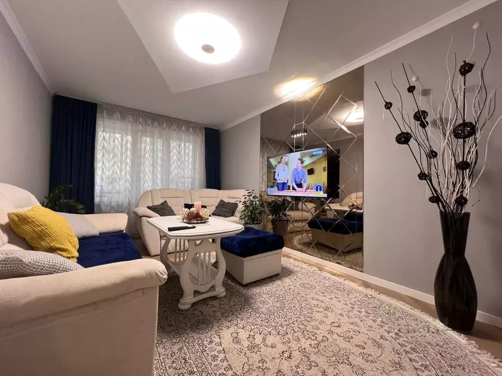 2-к кв. Челябинская область, Челябинск Солнечная ул., 26А (50.0 м) - Фото 1