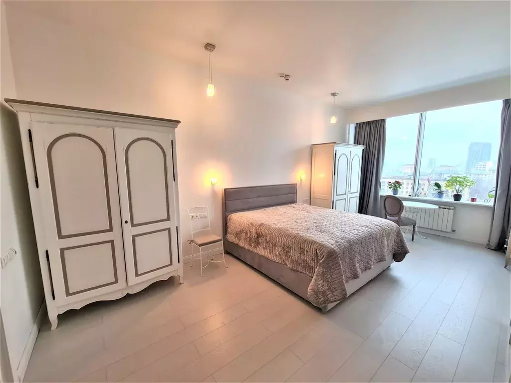 3-к кв. Москва Мосфильмовская ул., 8 (107.0 м) - Фото 1