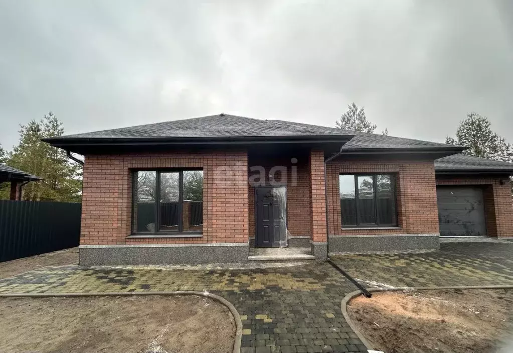 Дом в Воронежская область, Рамонский район, Айдаровское с/пос, с. ... - Фото 1