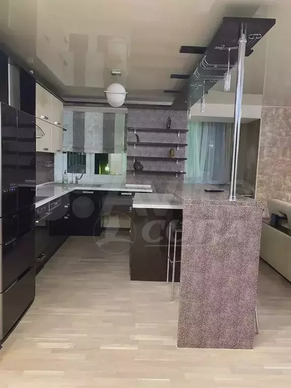 2-к. квартира, 110 м, 2/10 эт. - Фото 1