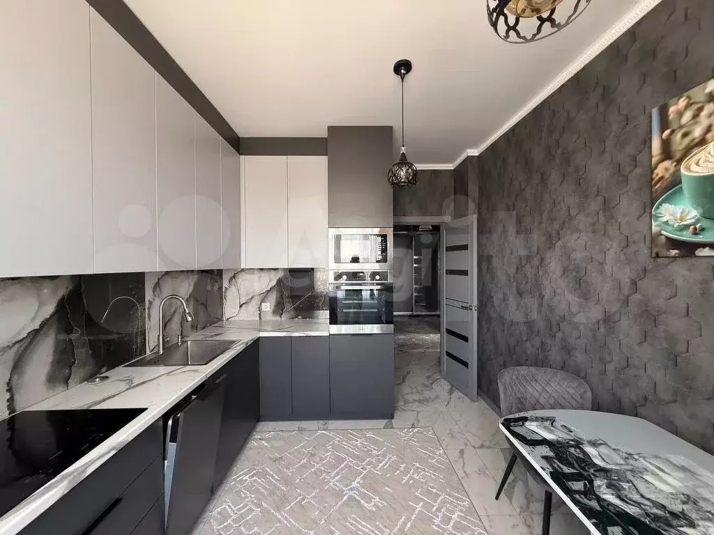 2-к. квартира, 60 м, 12/18 эт. - Фото 0