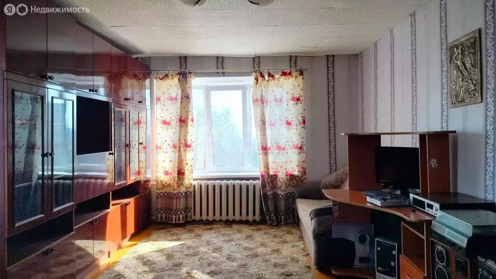 1-комнатная квартира: Ирбит, улица Маршала Жукова, 2 (32 м) - Фото 1