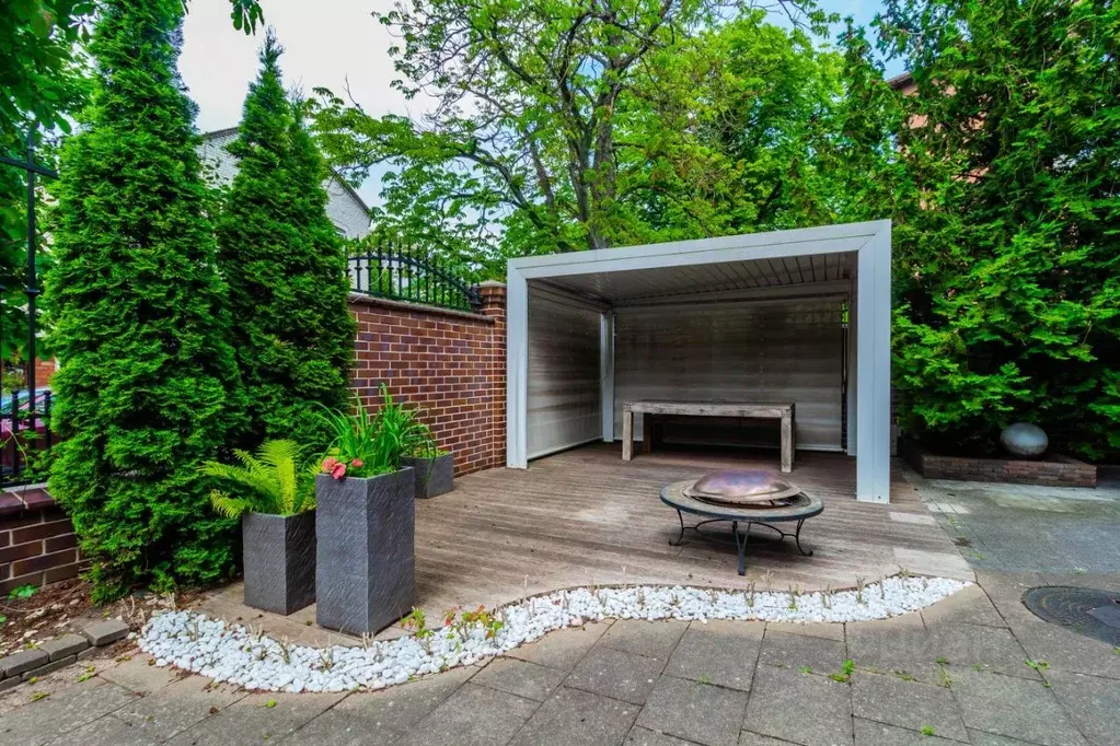 Дом в Калининградская область, Калининград ул. Грибоедова, 16 (489 м) - Фото 2