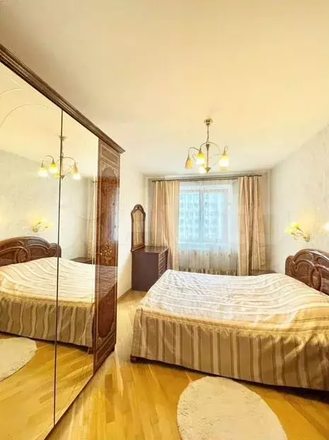 2-к. квартира, 60м, 4/9эт. - Фото 0