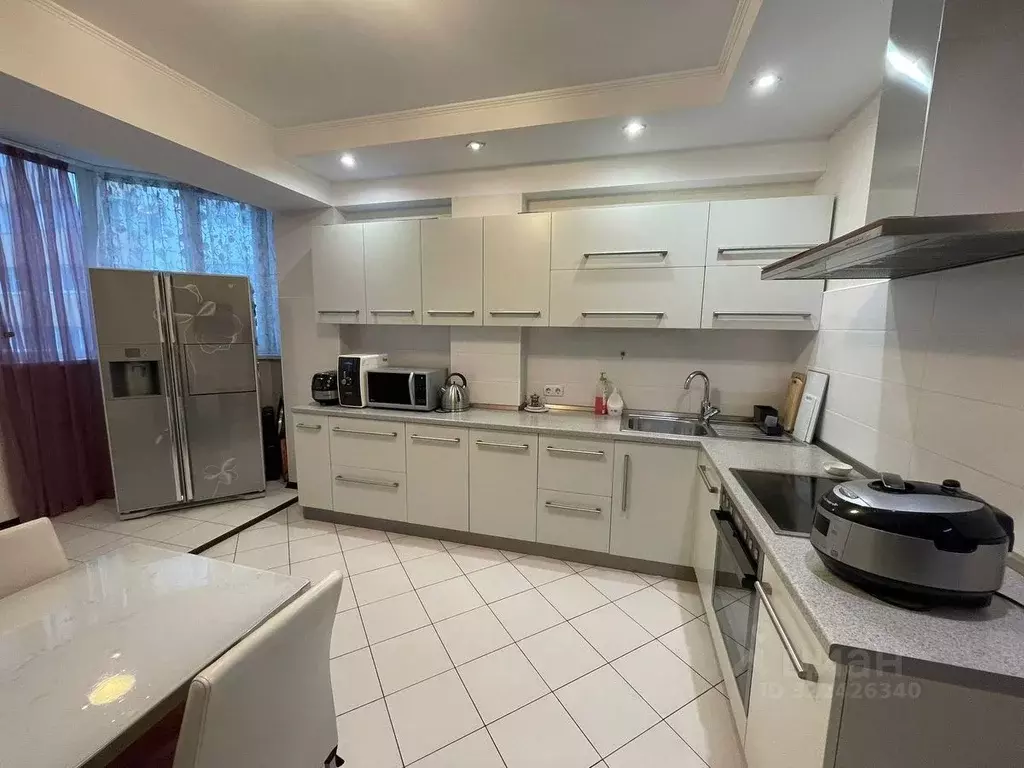 2-к кв. Сахалинская область, Южно-Сахалинск просп. Победы, 5К2 (70.0 ... - Фото 2