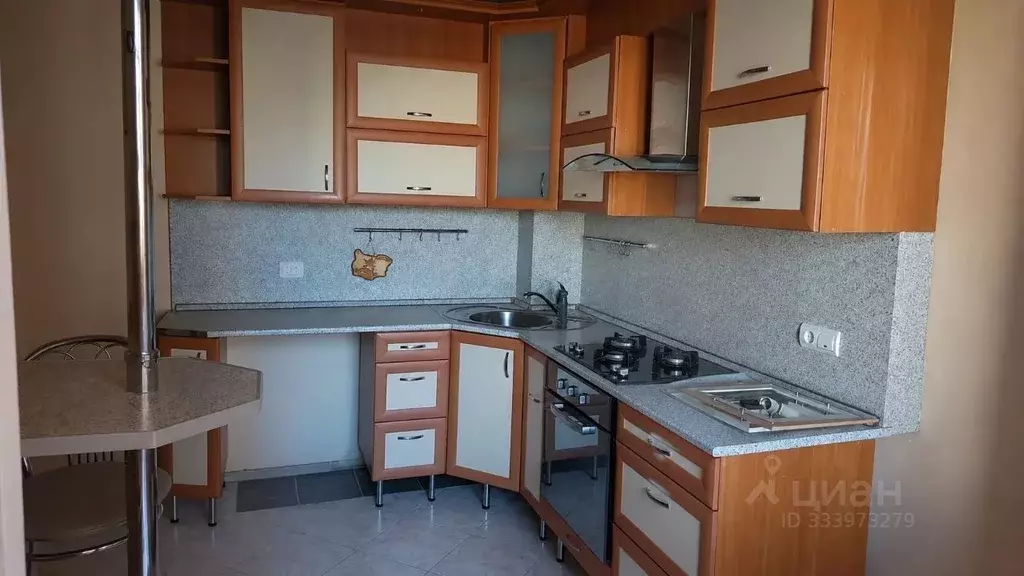 3-к кв. Башкортостан, Уфа ул. Набережная реки Уфы, 45 (75.3 м) - Фото 1