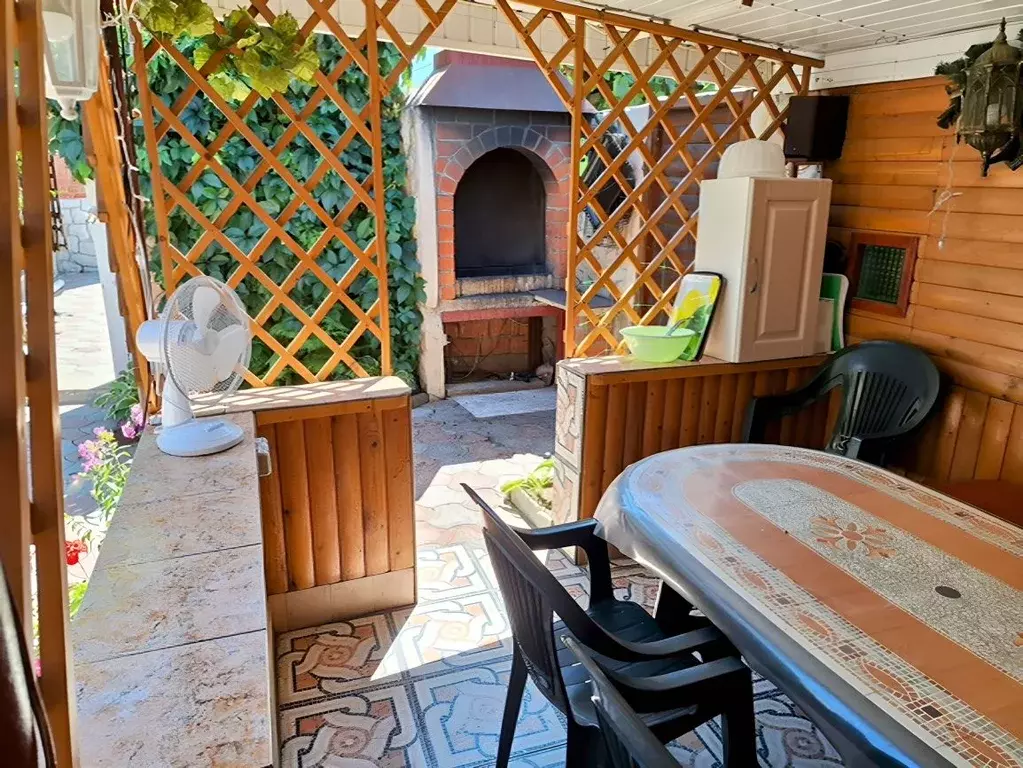 Дом в Саратовская область, Саратов Коммунарный проезд, 21 (65 м) - Фото 1