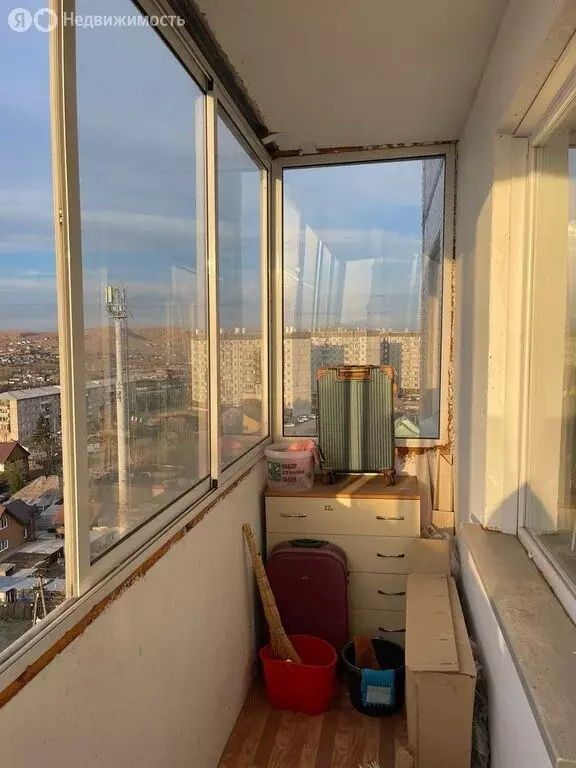 3-комнатная квартира: Красноярск, улица Седова, 13 (67 м) - Фото 0
