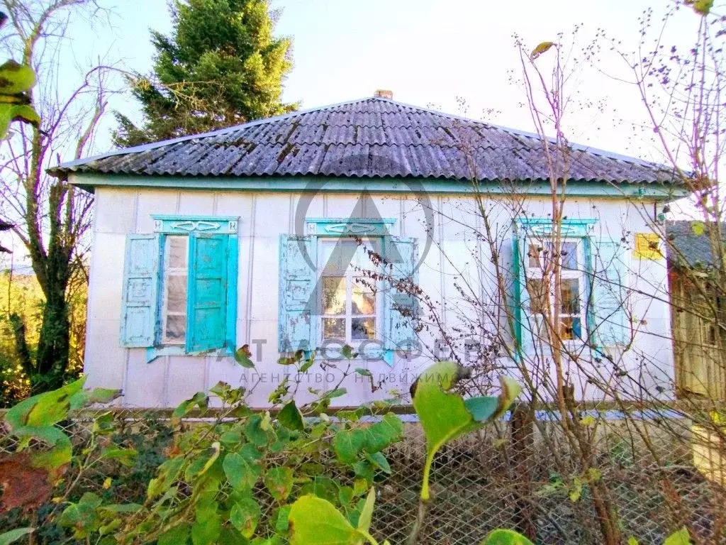 Дом в Краснодарский край, Апшеронский район, пос. Новые Поляны ул. ... - Фото 1