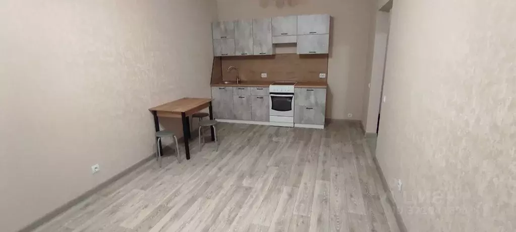2-к кв. Алтайский край, Барнаул ул. Энтузиастов, 65 (40.0 м) - Фото 0