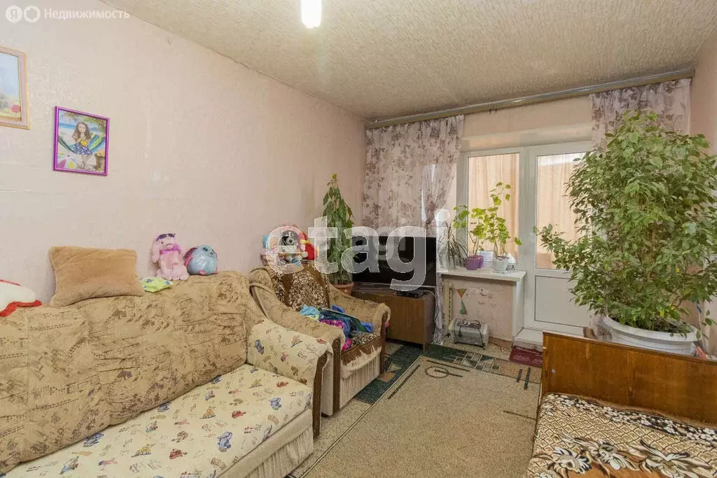 2-комнатная квартира: Тюмень, улица Республики, 187 (42 м) - Фото 1