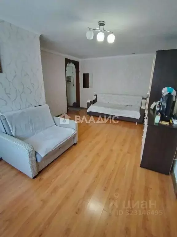 2-к кв. Бурятия, Улан-Удэ ул. Гастелло, 8 (43.0 м) - Фото 1