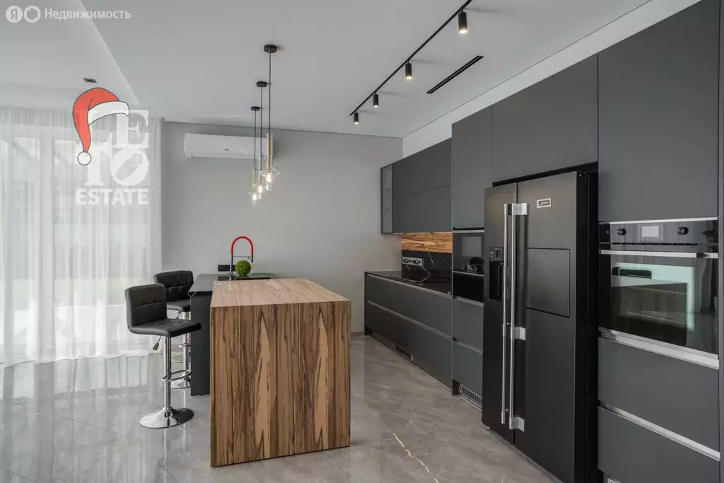 Дом в Москва, поселение Первомайское (600 м) - Фото 1