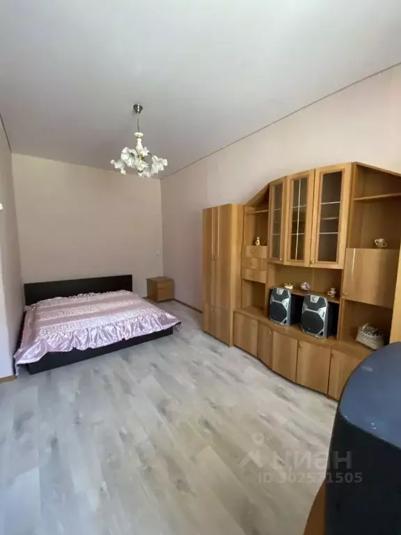 2-к кв. Оренбургская область, Орск Краснодонская ул., 17 (42.0 м) - Фото 1