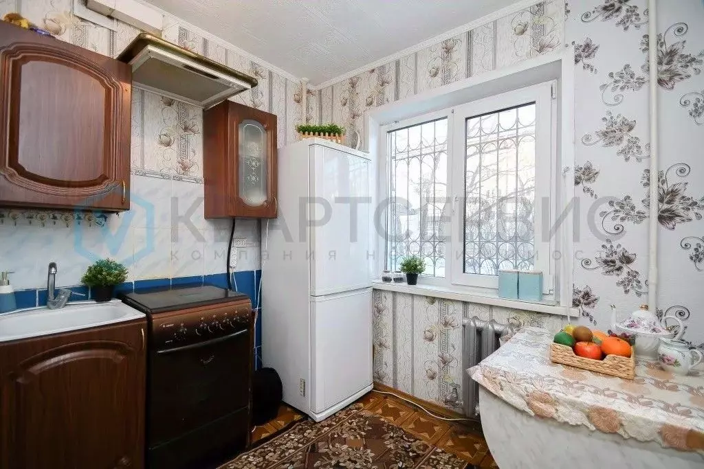 2-к кв. Омская область, Омск ул. 75-й Гвардейской Бригады, 8 (44.0 м) - Фото 1