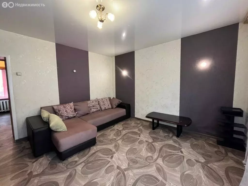 2-комнатная квартира: Новокузнецк, улица Кирова, 15 (39.3 м) - Фото 0