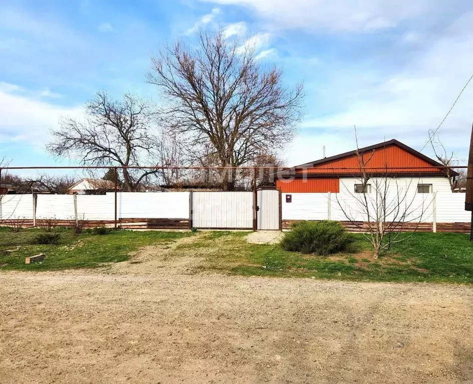 Дом в Краснодарский край, Брюховецкий район, Переясловское с/пос, ... - Фото 1