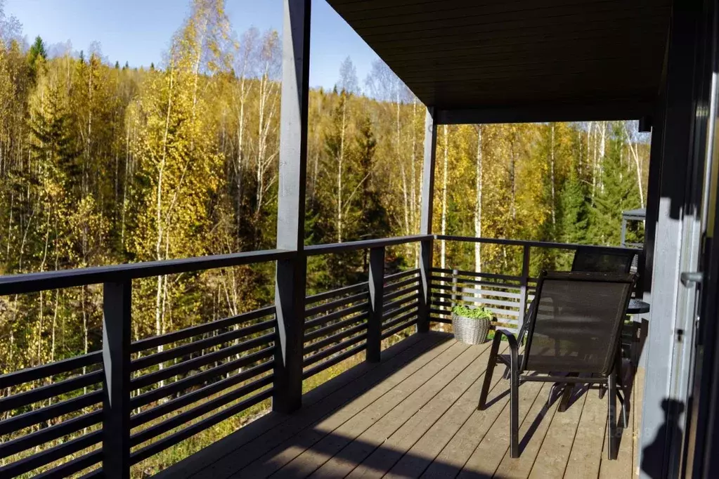 Дом в Пермский край, Губахинский муниципальный округ, Усьва рп ул. ... - Фото 2