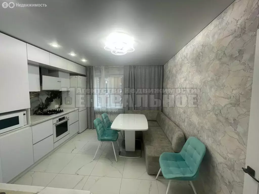 2-комнатная квартира: Смоленск, проспект Гагарина, 39Б (64.8 м) - Фото 1