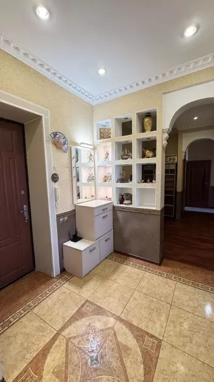 3-к кв. Тульская область, Тула Октябрьская ул., 50/3 (100.0 м) - Фото 2