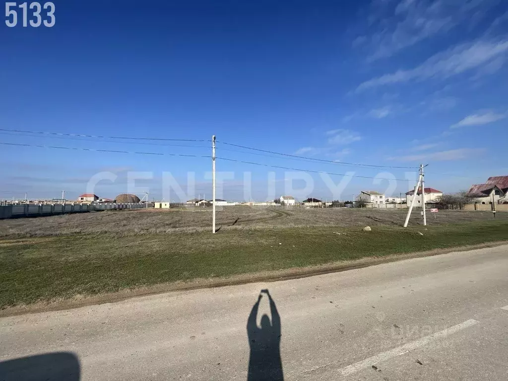 Участок в Крым, Евпатория городской округ, Заозерное пгт ул. Садовая ... - Фото 2