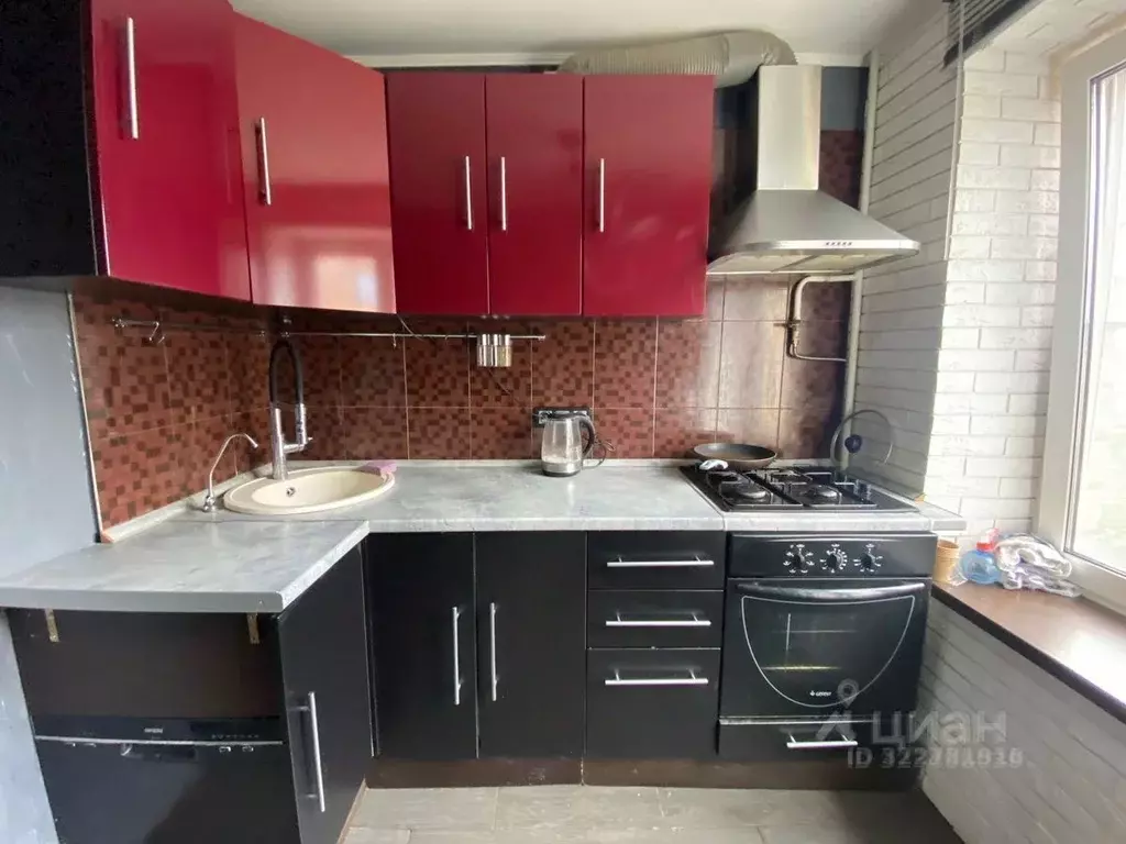 2-к кв. Москва ул. Стасовой, 10К3 (35.0 м) - Фото 0