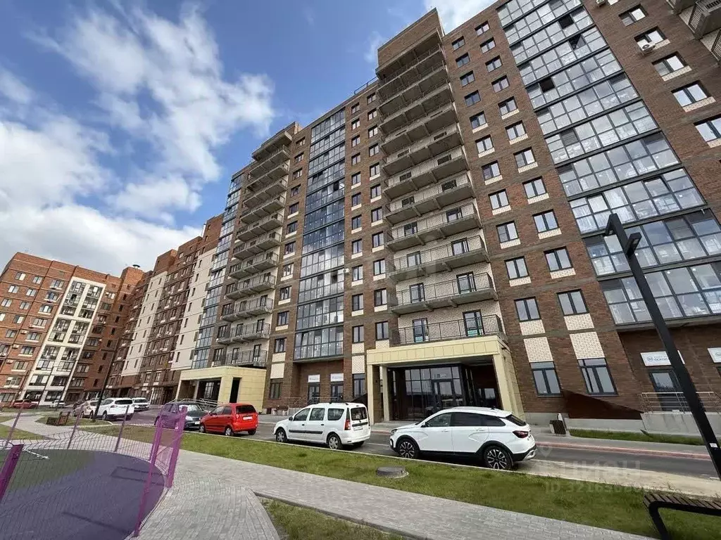 2-к кв. Белгородская область, Старый Оскол Центральный мкр, 4А (58.8 ... - Фото 1