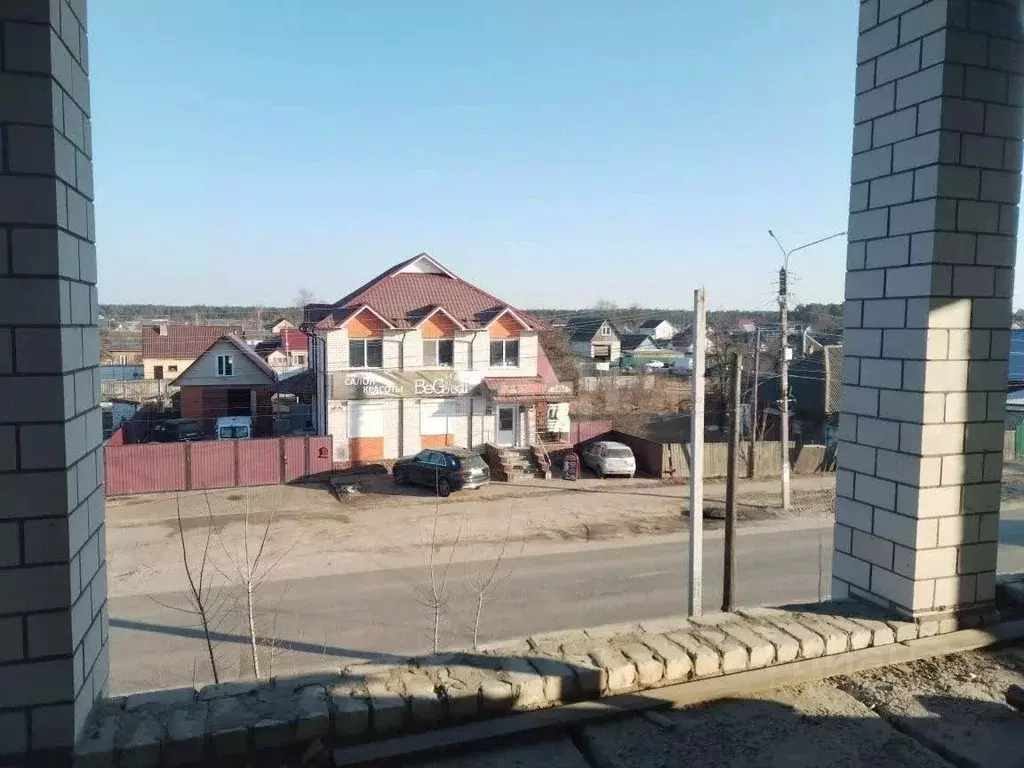 Дом в Брянская область, Жуковка ул. Карла Маркса (550 м) - Фото 1