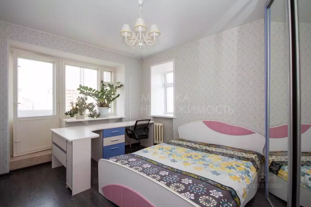 2-к кв. Тюменская область, Тюмень ул. 50 лет Октября, 3к1 (63.7 м) - Фото 1