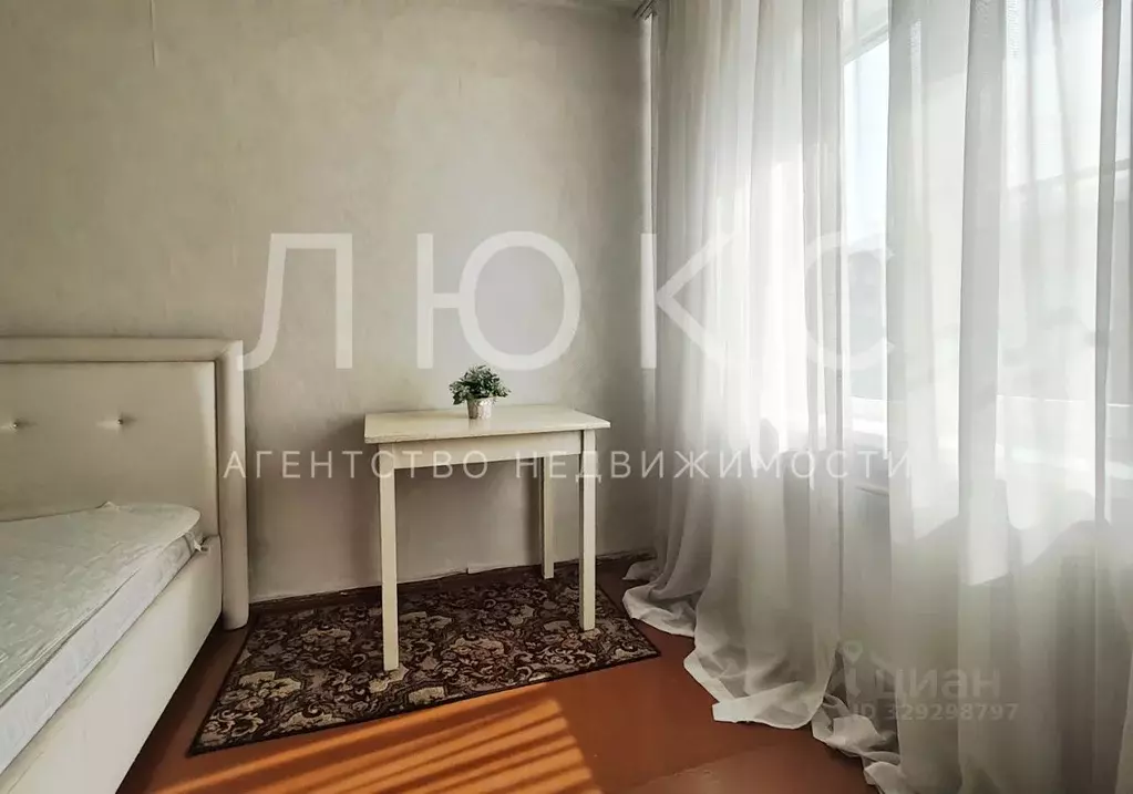 2-к кв. Кемеровская область, Новокузнецк ул. Циолковского, 15 (44.7 м) - Фото 1