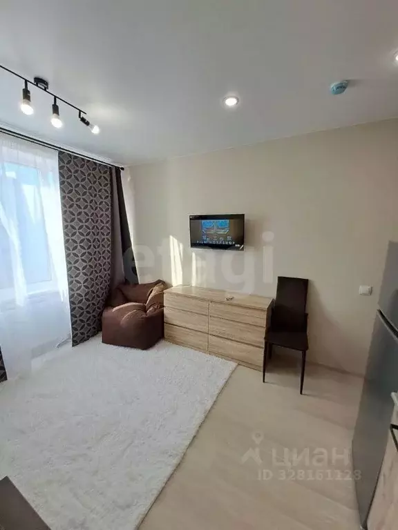 Студия Тюменская область, Тюмень ул. Лесопарковая, 1к2 (18.8 м) - Фото 1