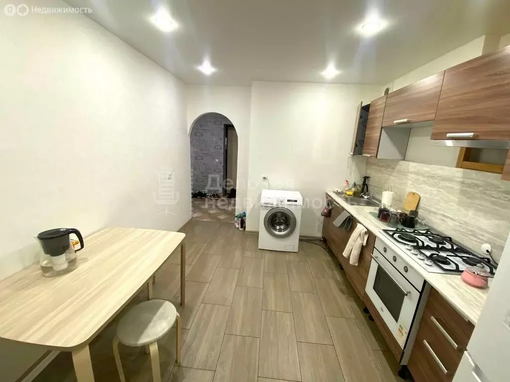 1-комнатная квартира: Великий Новгород, Державинский район, улица ... - Фото 2