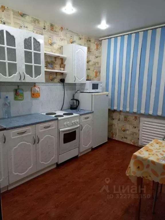 2-к кв. Иркутская область, Усть-Илимск ул. Энтузиастов, 23 (50.9 м) - Фото 0