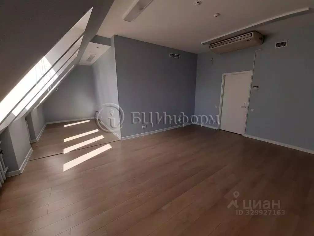 Офис в Санкт-Петербург 7-я Васильевского острова линия, 44 (121 м) - Фото 2