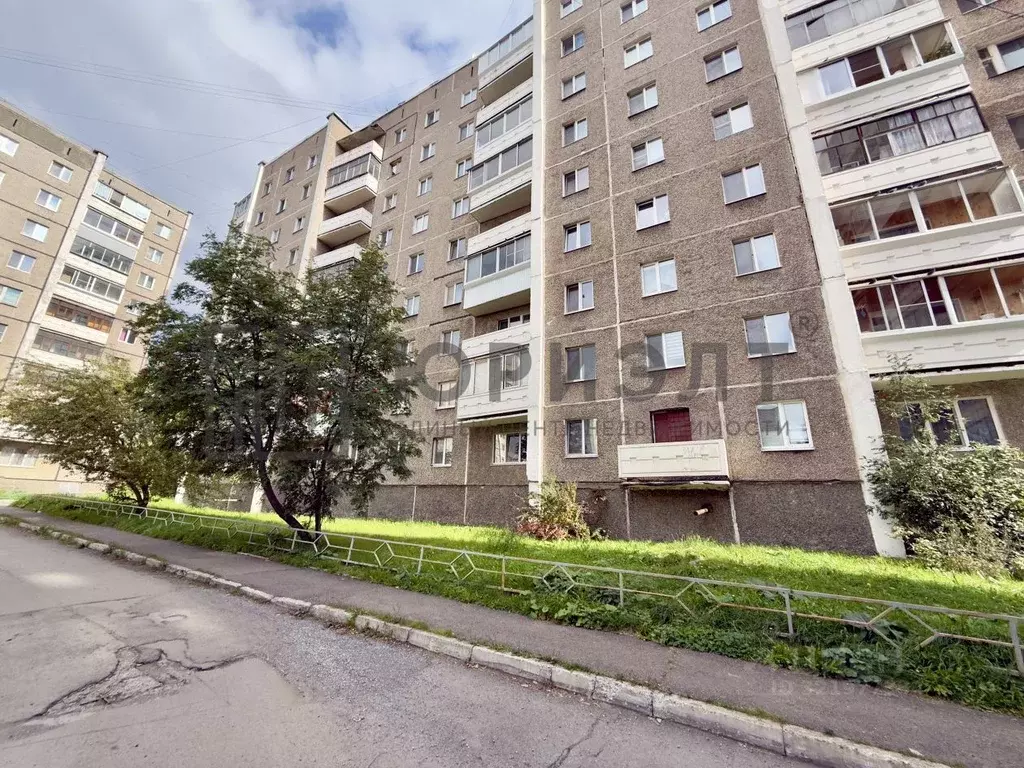 1-к кв. Свердловская область, Нижний Тагил Ленинградский просп., 8 ... - Фото 0