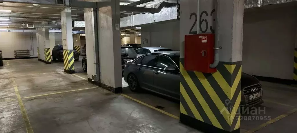 Гараж в Санкт-Петербург Смоленская ул., 18 (17 м) - Фото 1