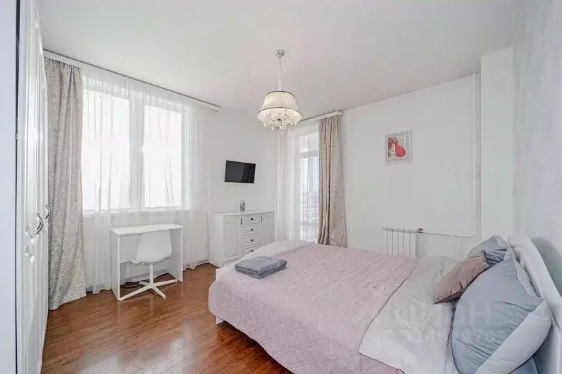 2-к кв. Свердловская область, Екатеринбург ул. Щербакова, 5А (76.0 м) - Фото 1