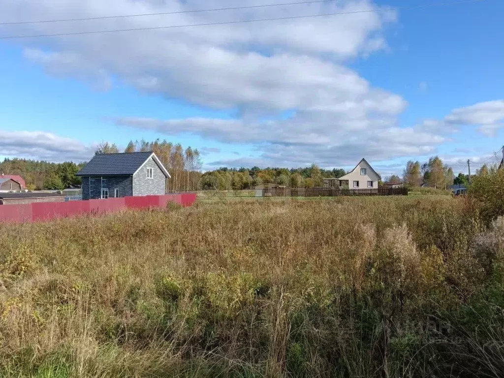 Участок в Ленинградская область, Киришский район, Пчевжинское с/пос, ... - Фото 1