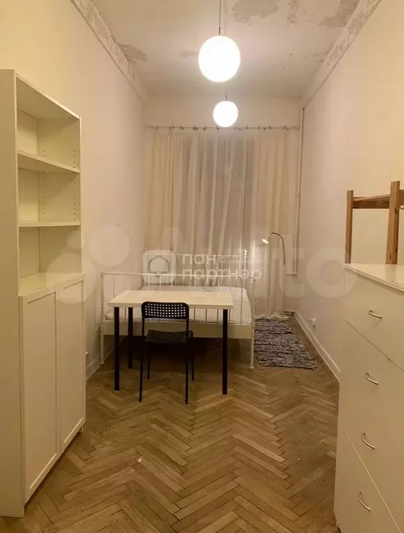 Комната 17 м в 4-к., 4/4 эт. - Фото 0