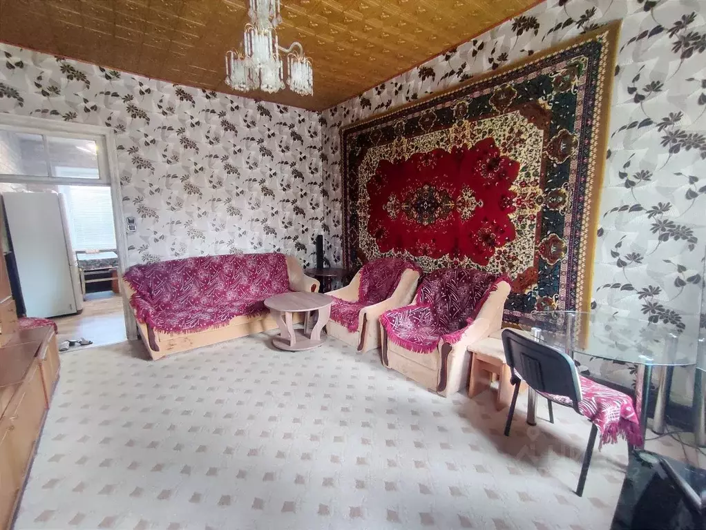 2-к кв. Крым, Феодосия ул. Октябрьская, 6 (50.0 м) - Фото 0