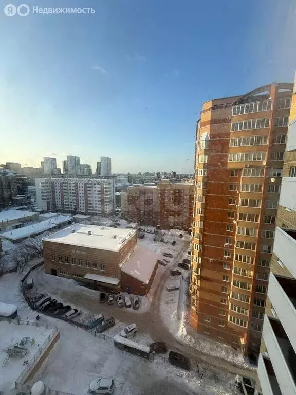 3-комнатная квартира: Пермь, 1-я Красноармейская улица, 3 (77.4 м) - Фото 1