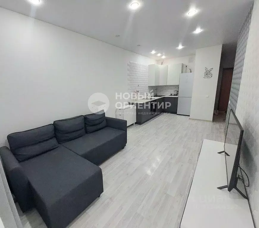 1-к кв. Свердловская область, Екатеринбург Уктус жилрайон, Светлый ... - Фото 1